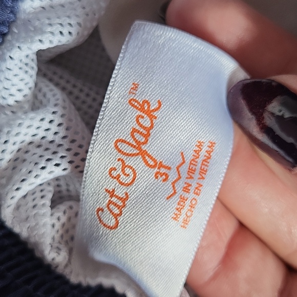 LOT of 5 Pieces of Clothing for boys( 3T) - Picture 8 of 16